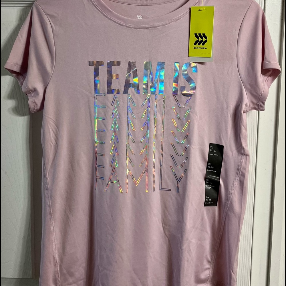 New Girl’s XL All in Motion Shirt